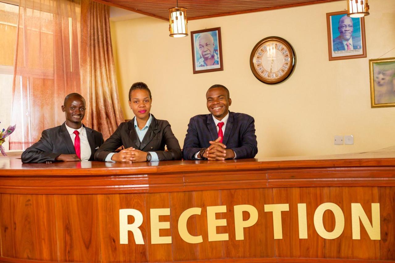 A1 Hotel And Resort Arusha Exterior foto